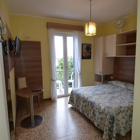 Ruscello Hotel 2*