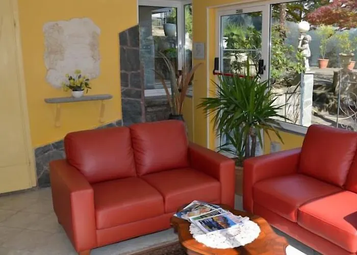 Ruscello Ξενοδοχείο 2*